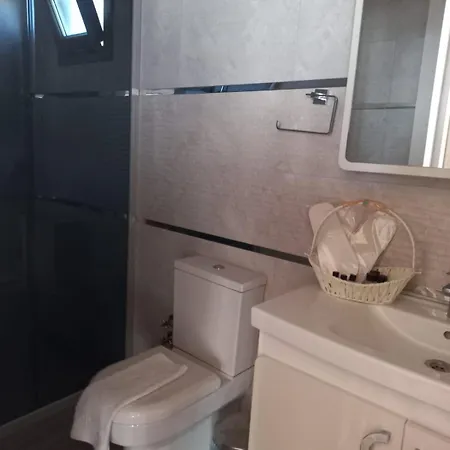 فندق Rastgeleakkumotel سفيريهيسار