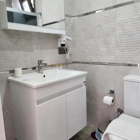 Rastgeleakkumotel فندق